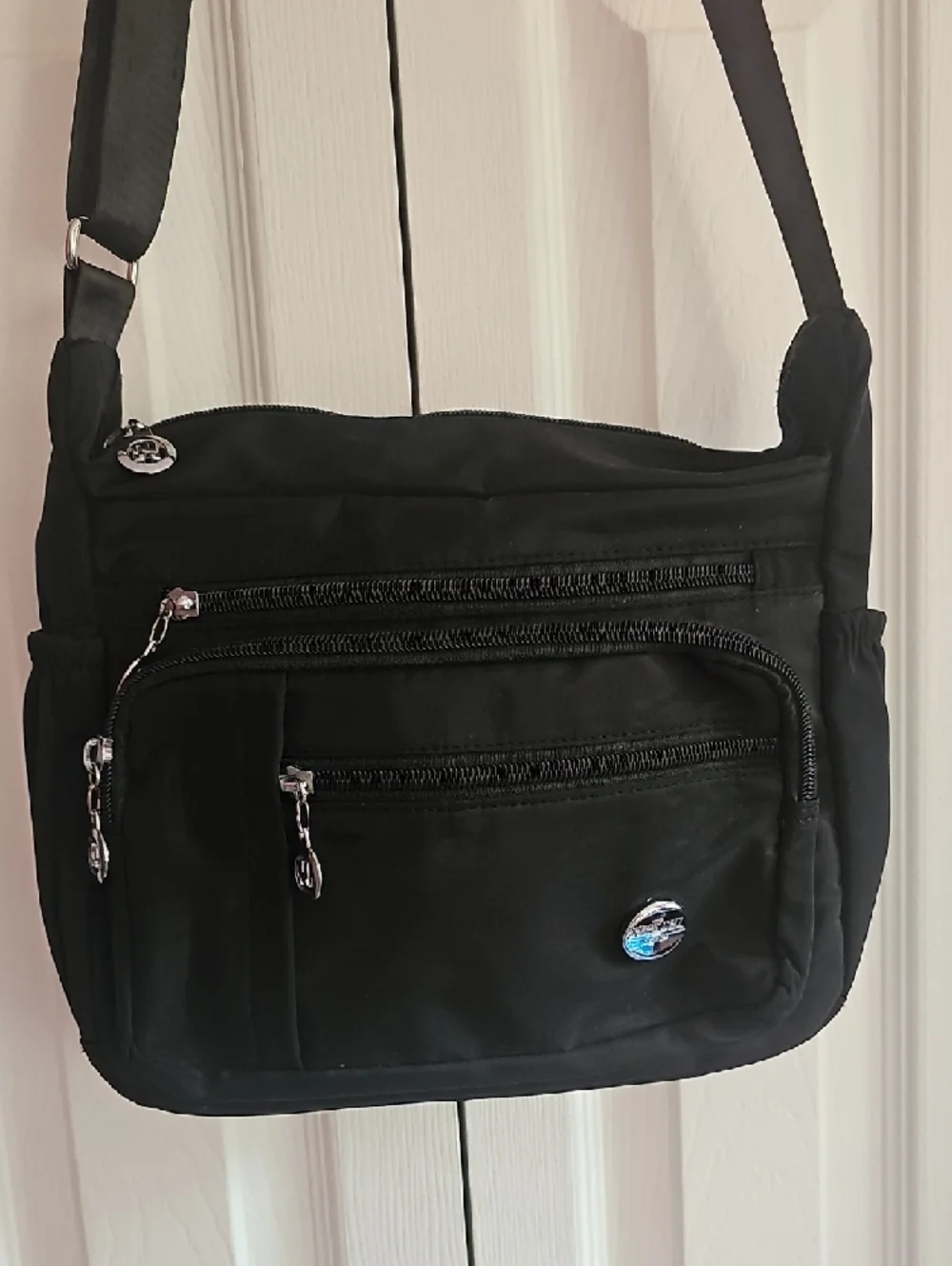 Black Women's Crossbody Bag - Versatile Everyday Shoulder Bag - Picture 2 of 15